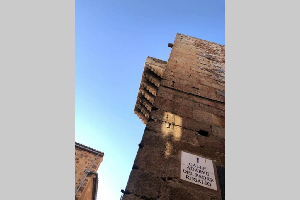 El Escondite De La Muralla Caces Exteriör bild