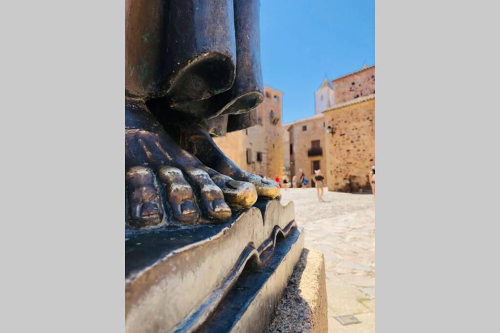 El Escondite De La Muralla Caces Exteriör bild