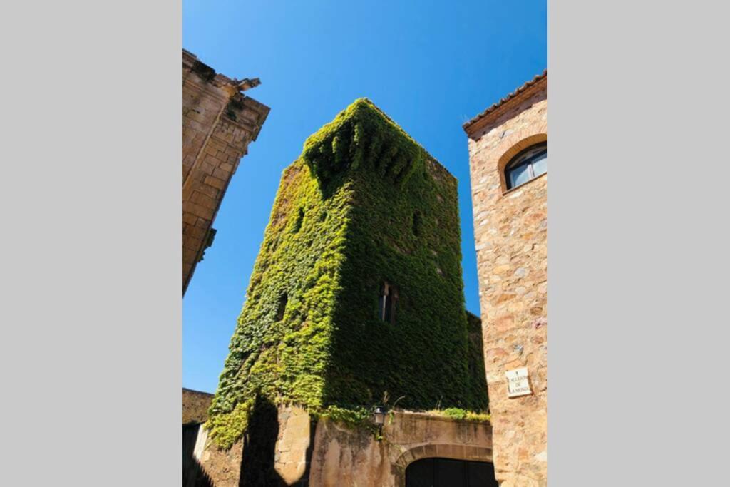 El Escondite De La Muralla Caces Exteriör bild